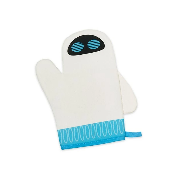 Disney Pixar Holiday Oven Mitt And Towel Set 5 Disney Pixar Holiday Oven Mitt And Towel Set - Image 4